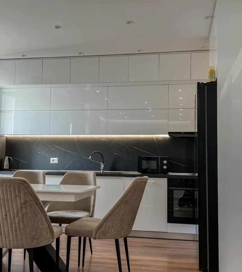 Lux Apartment At Arlis Tirana
